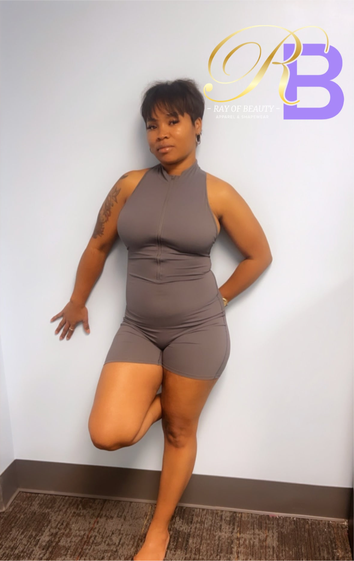 Ray of Beauty Backcut zip up Jumpsuit