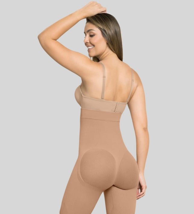 Invisible Extra High-Waisted Compression Shaper Short
